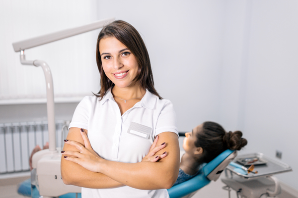 How A General Dentist Uses Periodontics To Save Your Smile